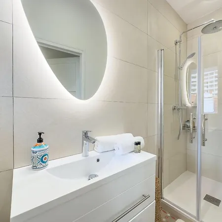 Le Duplex By Winsome Destination *